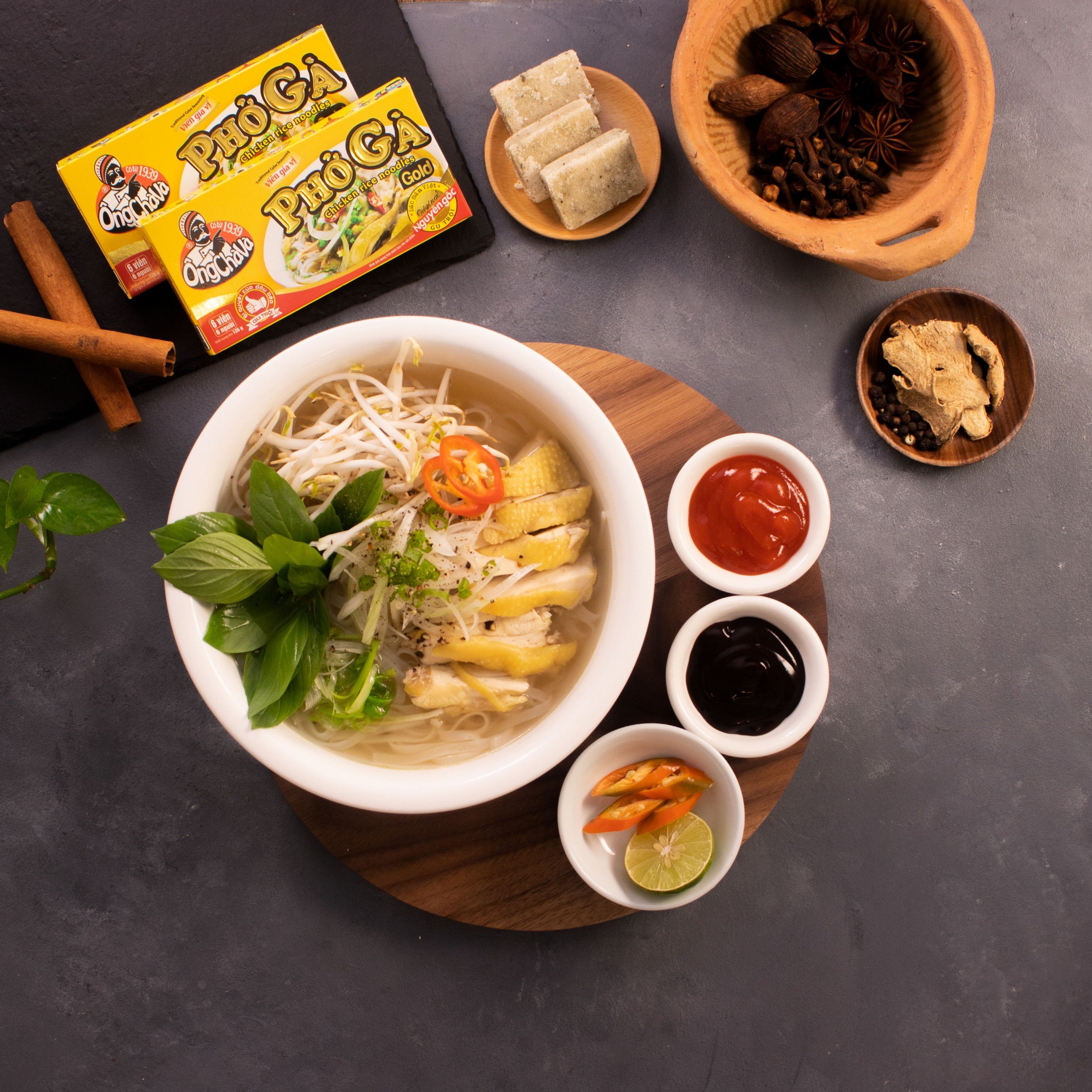 Ong Cha Va Chicken Pho soup cubes 126g (10 boxes)
