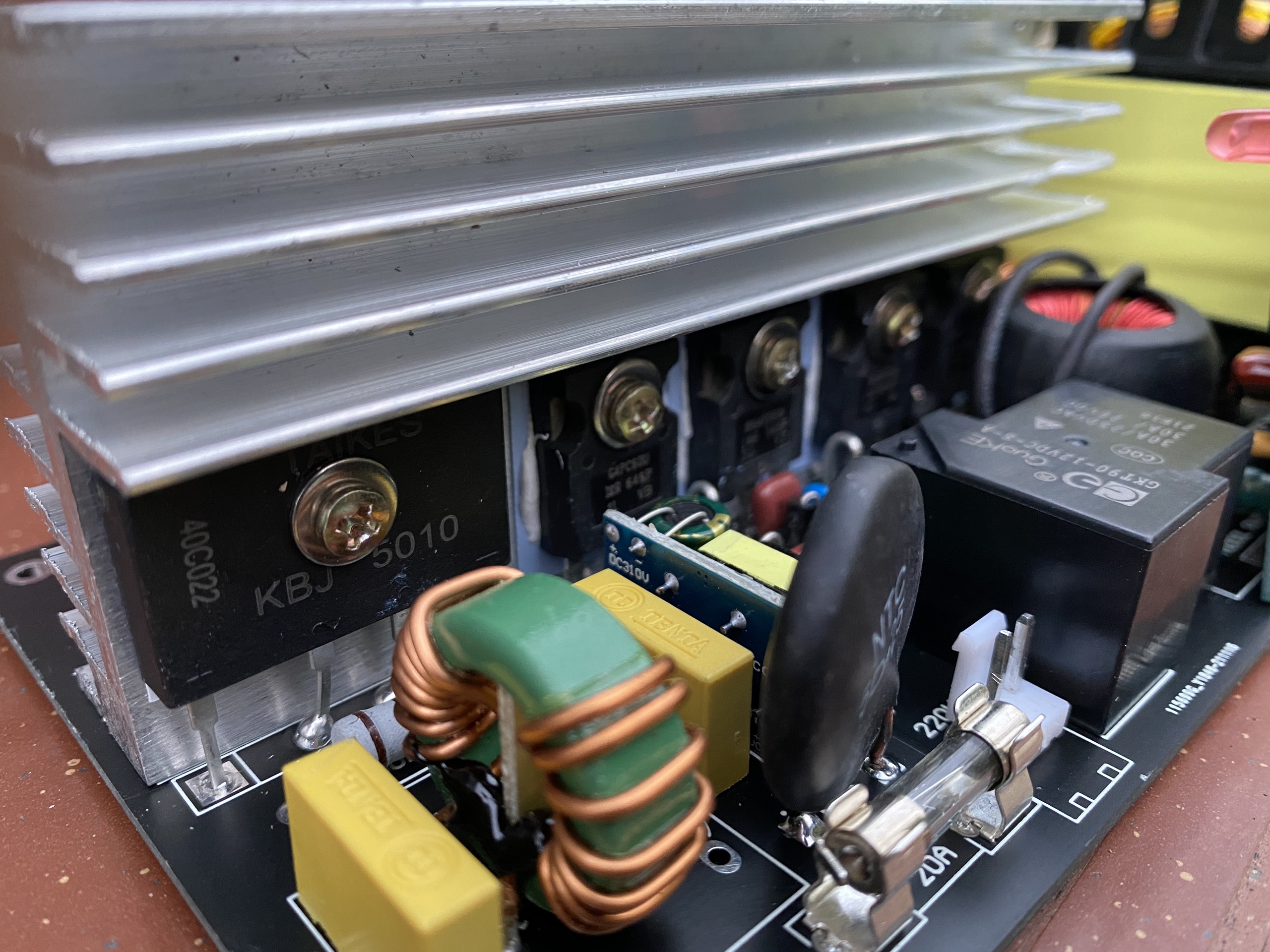 Nguồn Xung Full Cầu MODEL S6000 bền bỉ, mạnh mẽ