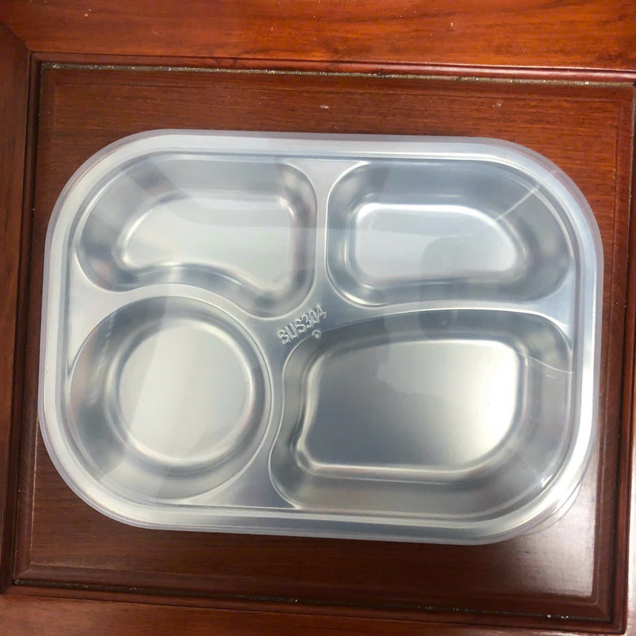 Khay cơm 4 ngăn học sinh inox 304