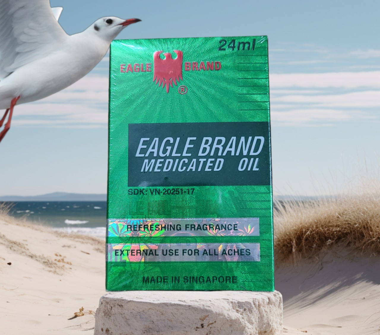 Dầu xanh con ó (Eagle brand medicated oil) 24ml SIngapore