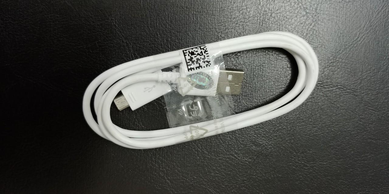 Cáp sạc micro USB Samsung Galaxy S6 1m (Trắng)