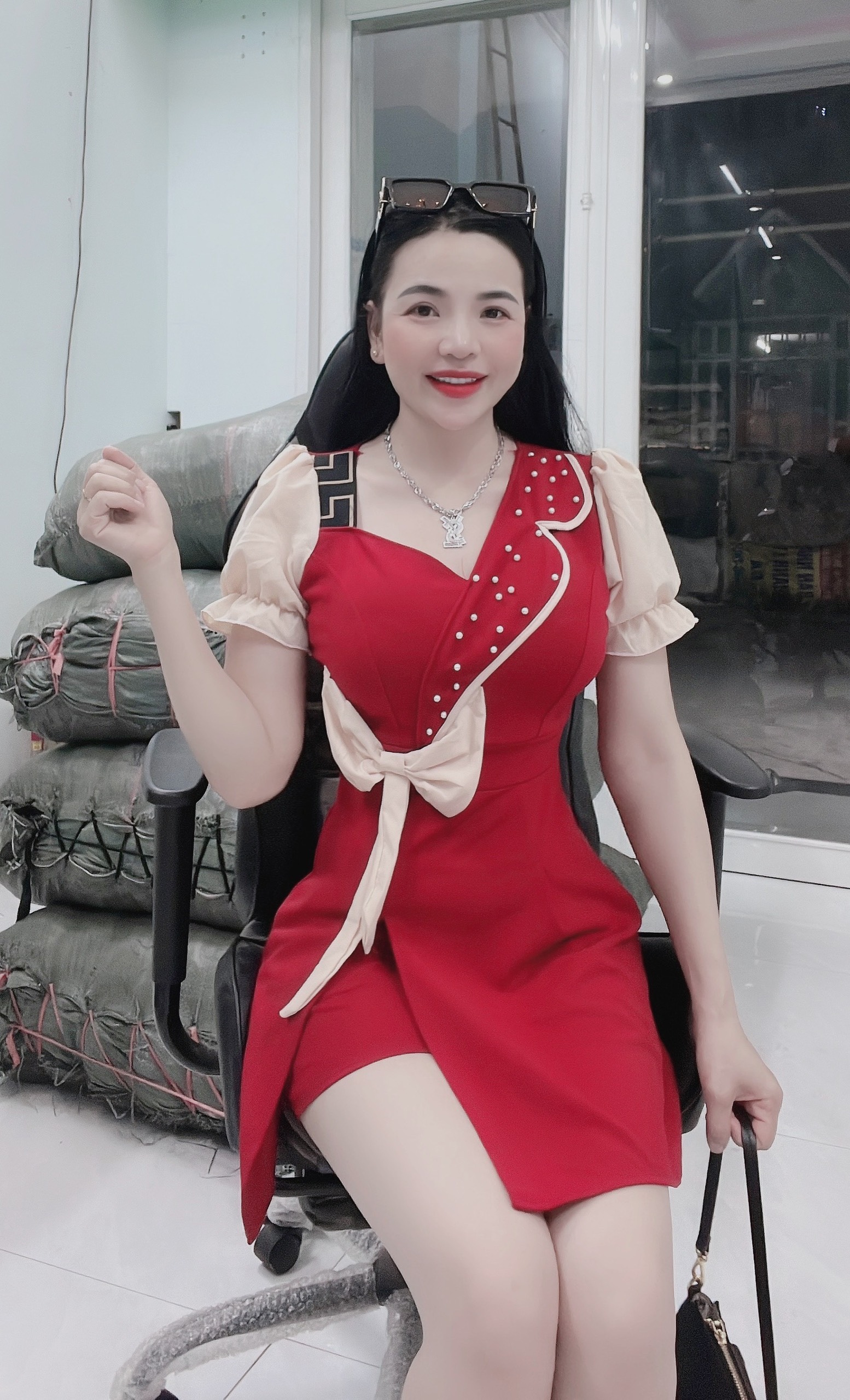 SÉT ÁO PHÔM DÀI KÈM QUẦN ĐÙI-MẶC TÔN DÁNG.AK14