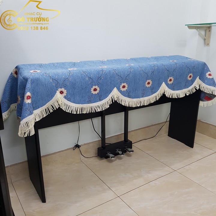 Khăn phủ đàn Piano xanh dương phối hoa