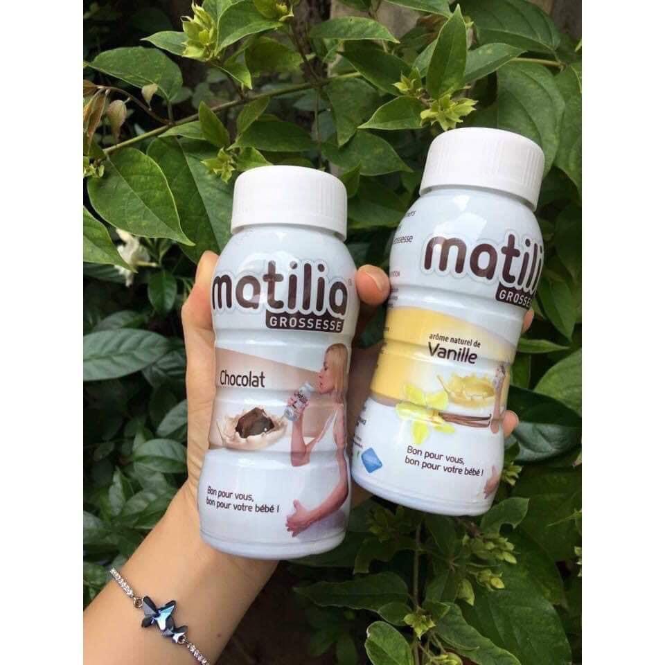 Lốc 4 chai sữa bầu Matilia Pháp 200ml