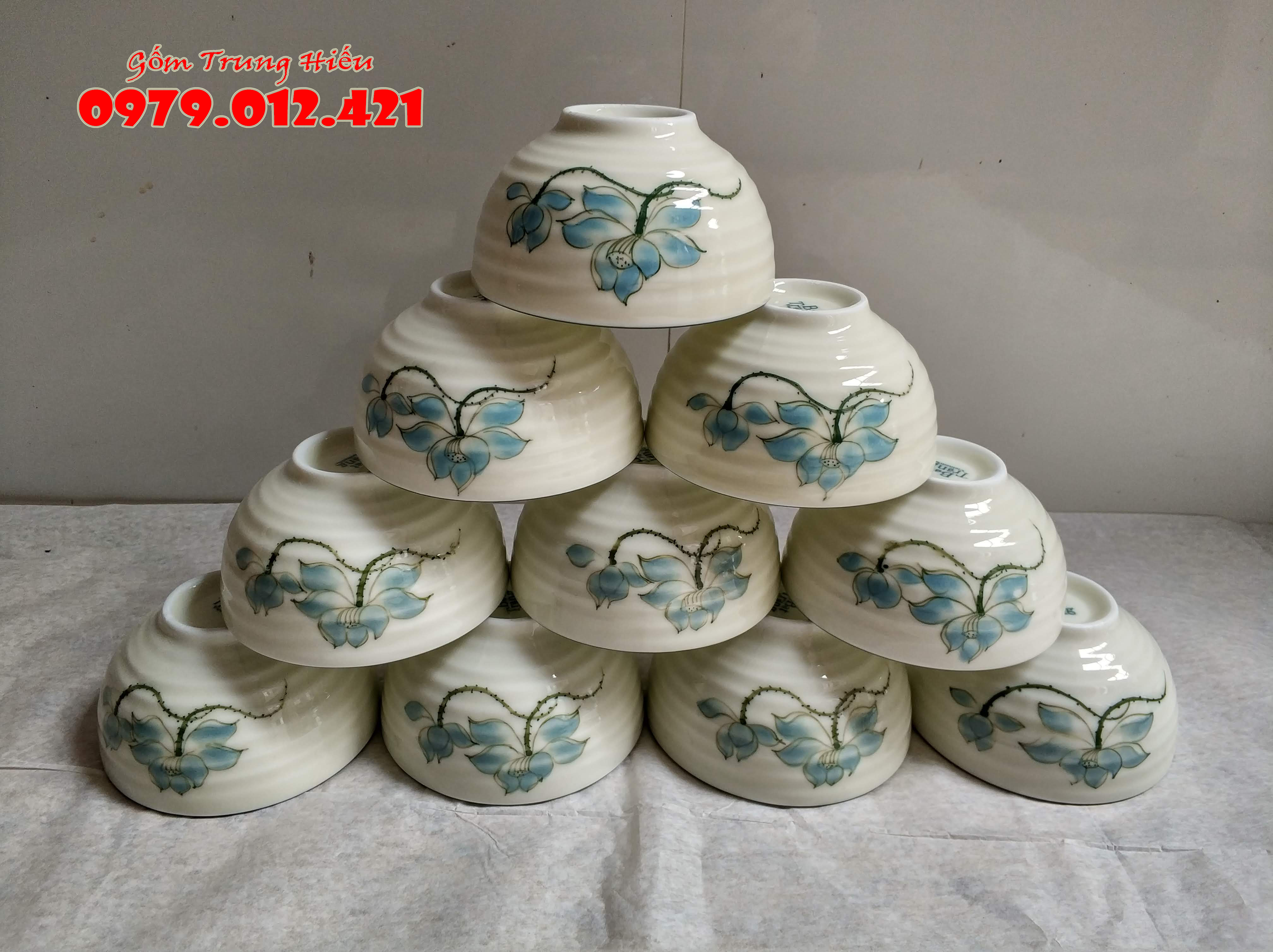 Bộ 10 bát ăn cơm Bát Tràng họa tiết vẽ sen xanh
