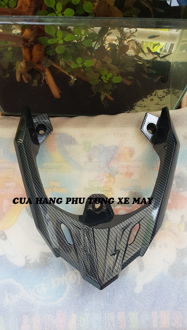 Ốp cảng sau cacbon cho xe AirBlade 2020