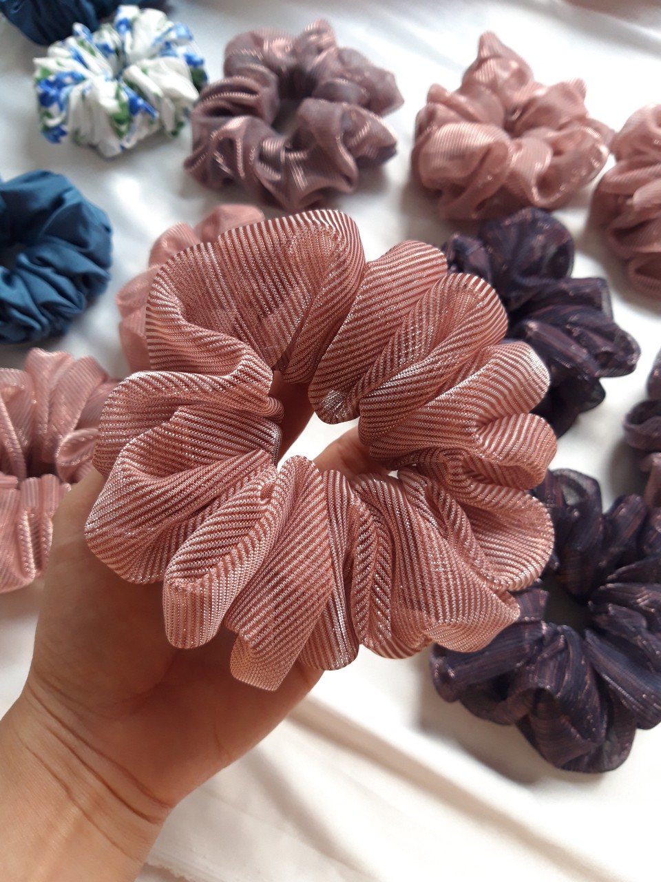 Cột Tóc Scrunchies voan kiến cao cấp( hình thật)