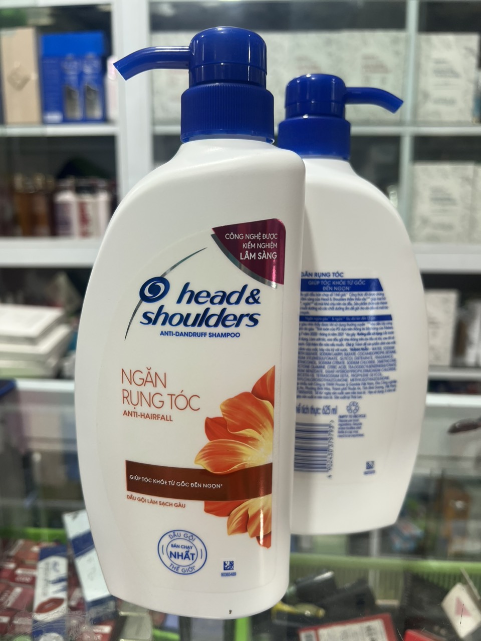 Dầu gội Head & Shoulders dưỡng chất ngăn rụng tóc 650g
