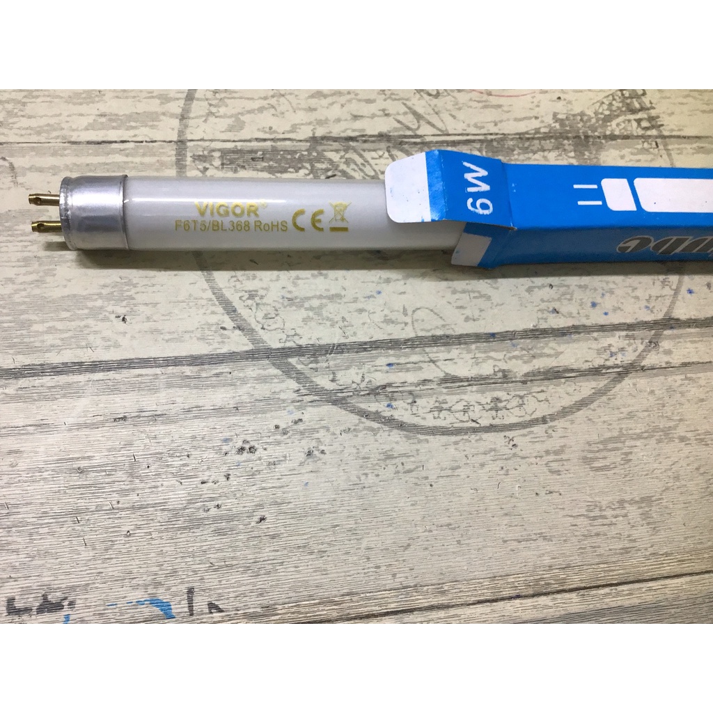 Bóng đèn bắt muỗi 4w-14,5cm và 6w-22cm