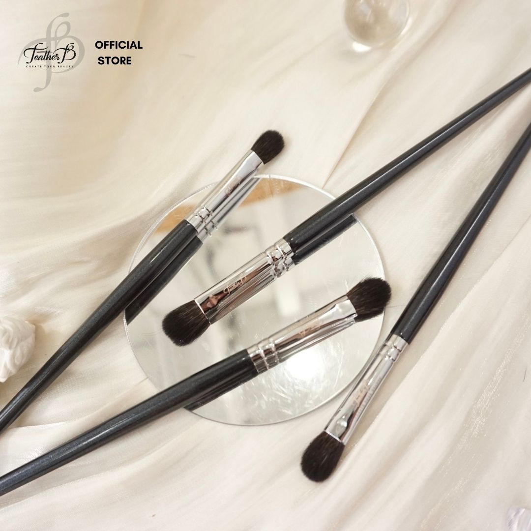 Cọ Tán Bầu Mắt Feather B 206A