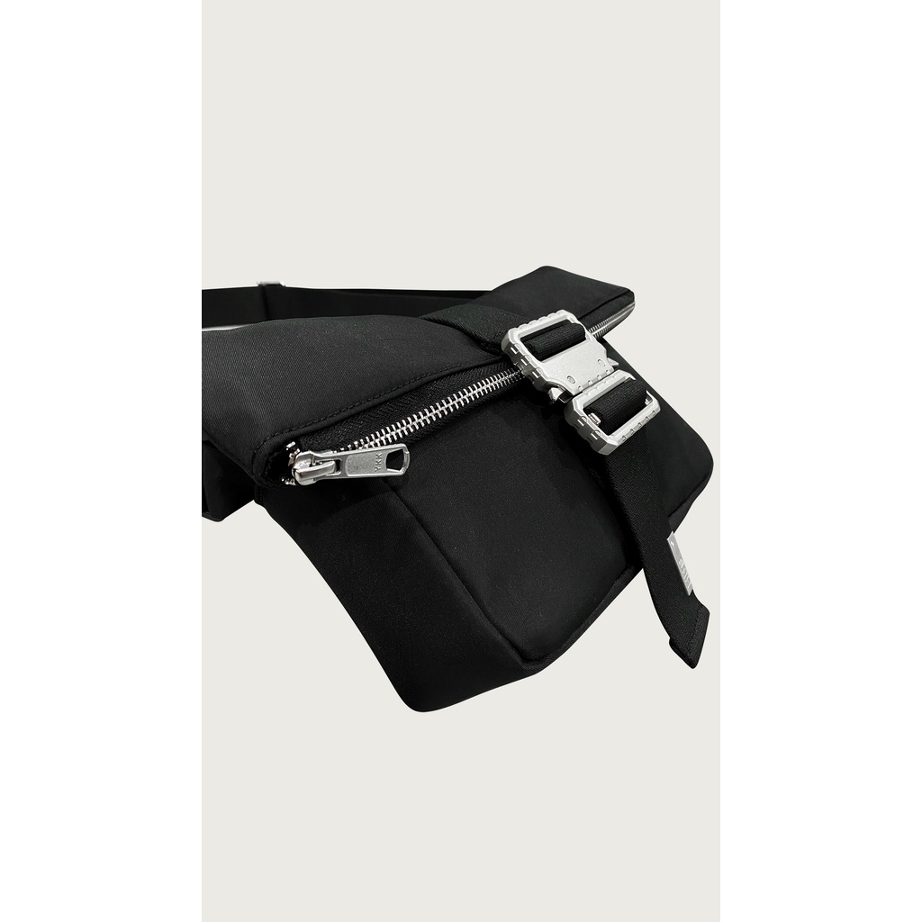 Túi đeo chéo mini HBS Buckle Messenger Bag