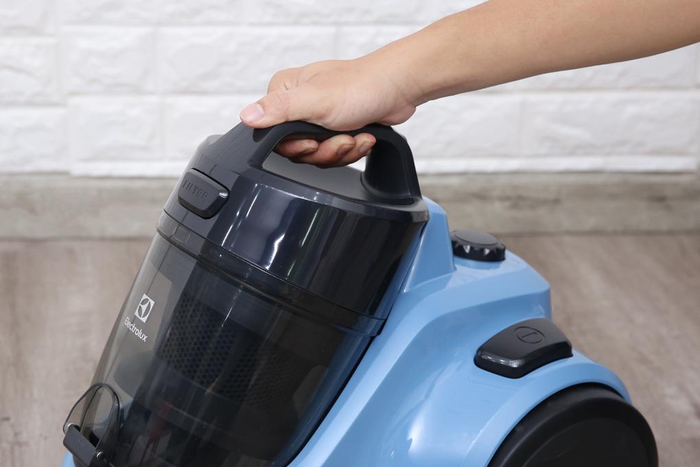 Máy hút bụi Electrolux EC31-2BB 1800W