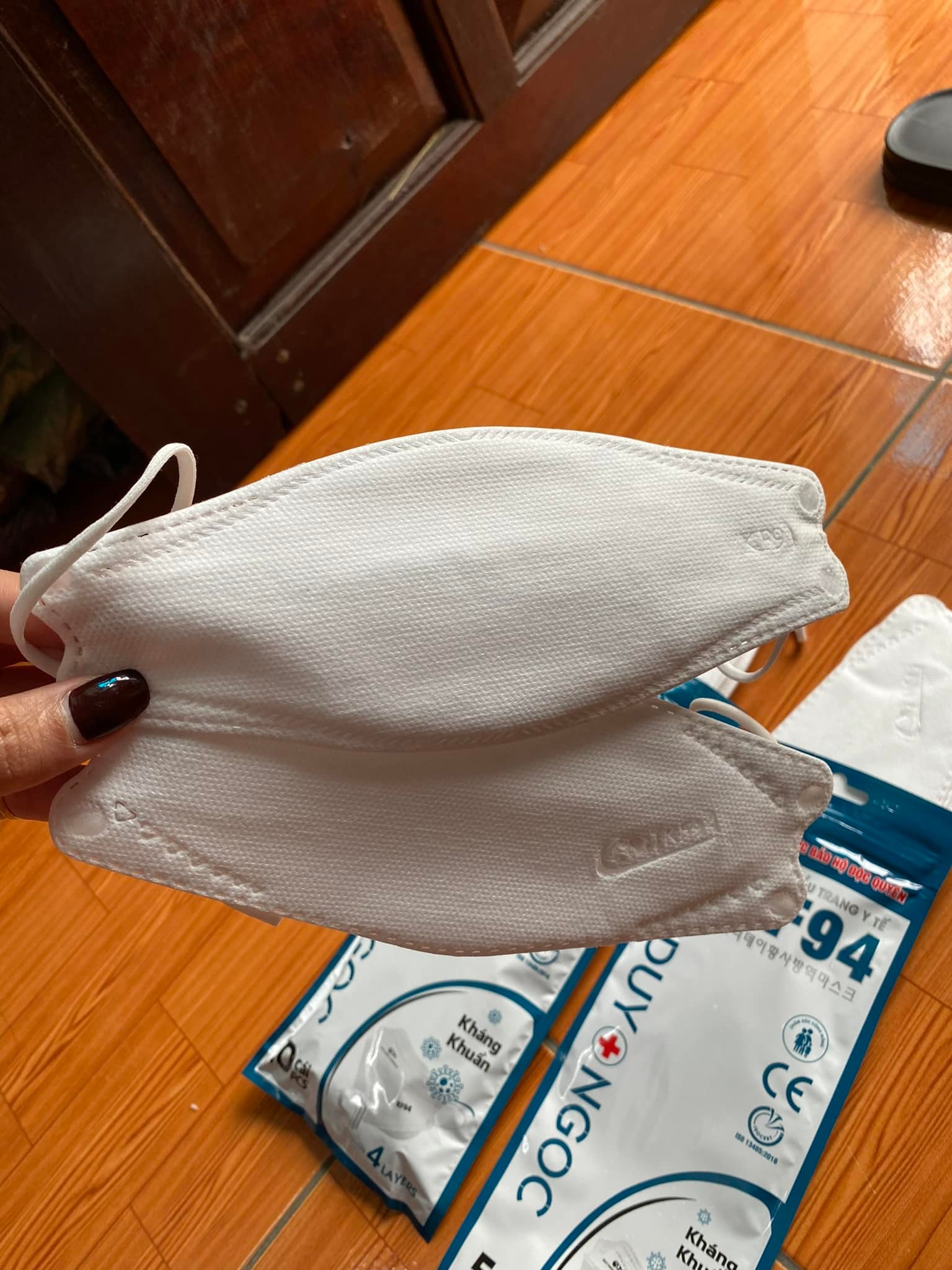 Khẩu trang y tế 4D Mask KF94 Duy Ngọc 4 lớp kháng khuẩn, kháng bụi mịn , đạt tiêu chuẩn ISO khẩu trang y tế