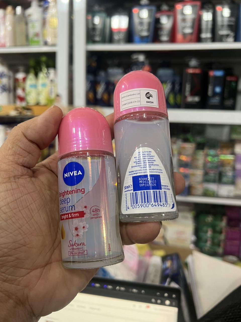 LĂN NGĂN MÙI NIVEA BRIGHT DEEP SERUM SAKURA 50ML