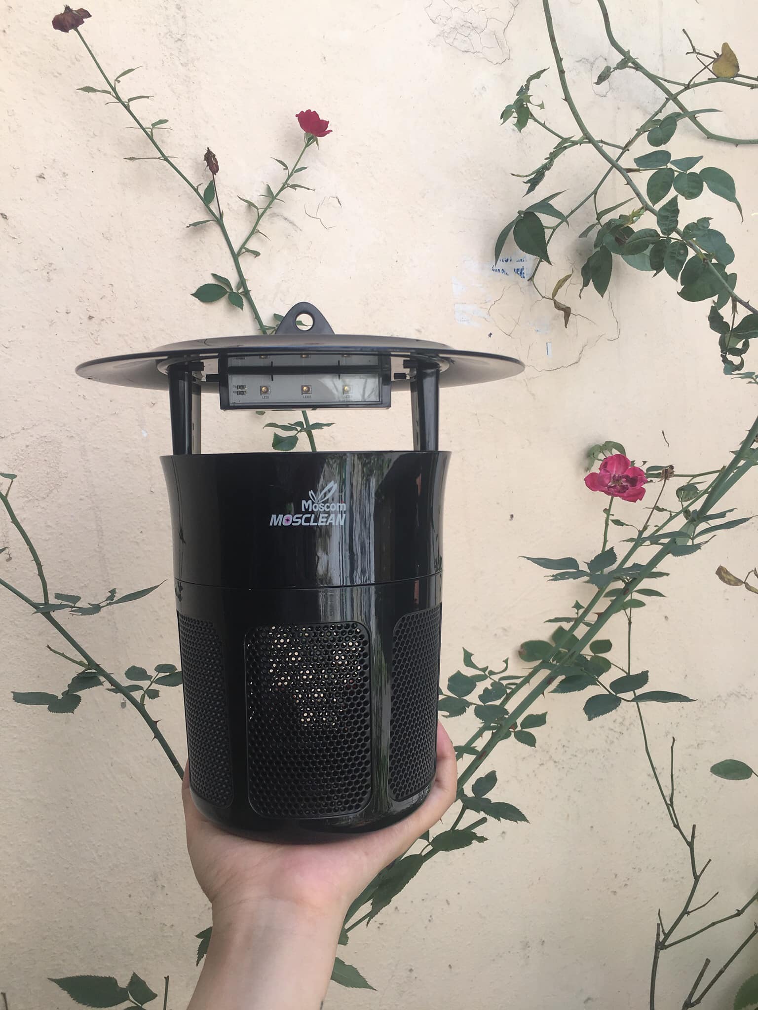 Đèn bắt muỗi và côn trùng UVled Moscom MosClean IS1 Hàn Quốc