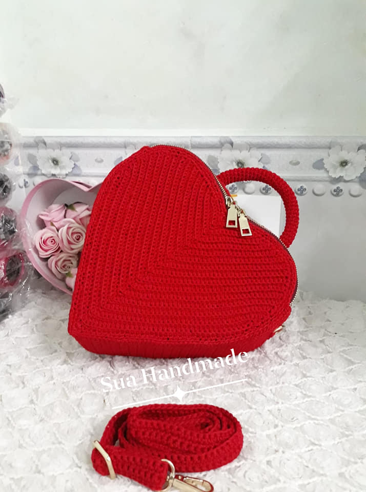 Túi 3 trong 1 (túi xách tay, đeo chéo và balo) hàng handmade hình trái tim