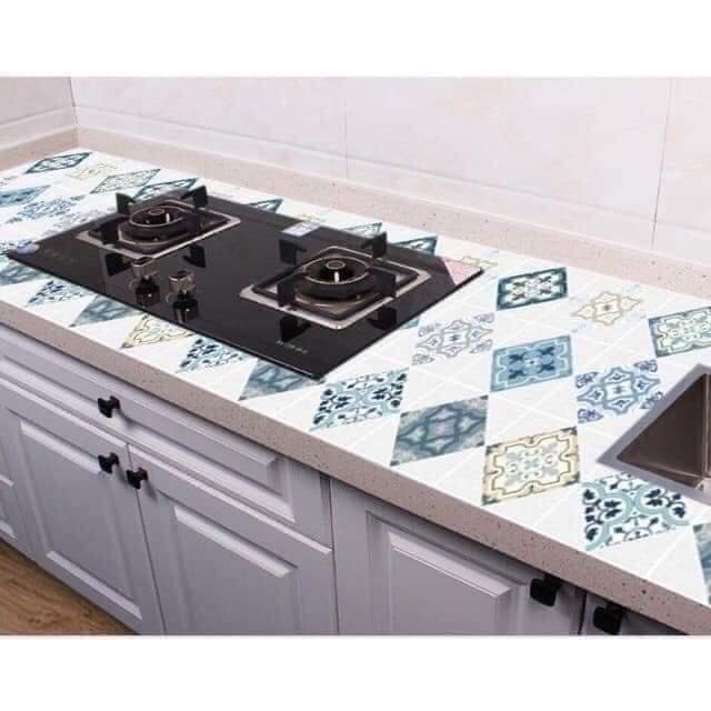 Decal, Cuộn giấy dán tường, dán bếp chịu nhiệt, không thấm nước, bền màu, dài 3m, rộng 61cm, họa tiết 3D, có sẵn keo dán ở mặt sau, dán được trên nhiều loại bề mặt vật liệu bằng phẳng: tường vôi bằng phẳng, gỗ, ván, kính,