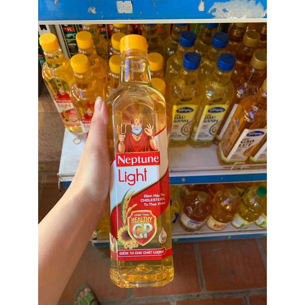 Dầu ăn Neptune Light - Chai 1L
