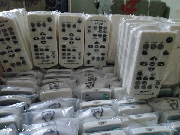 Điều khiển máy chiếu Sony