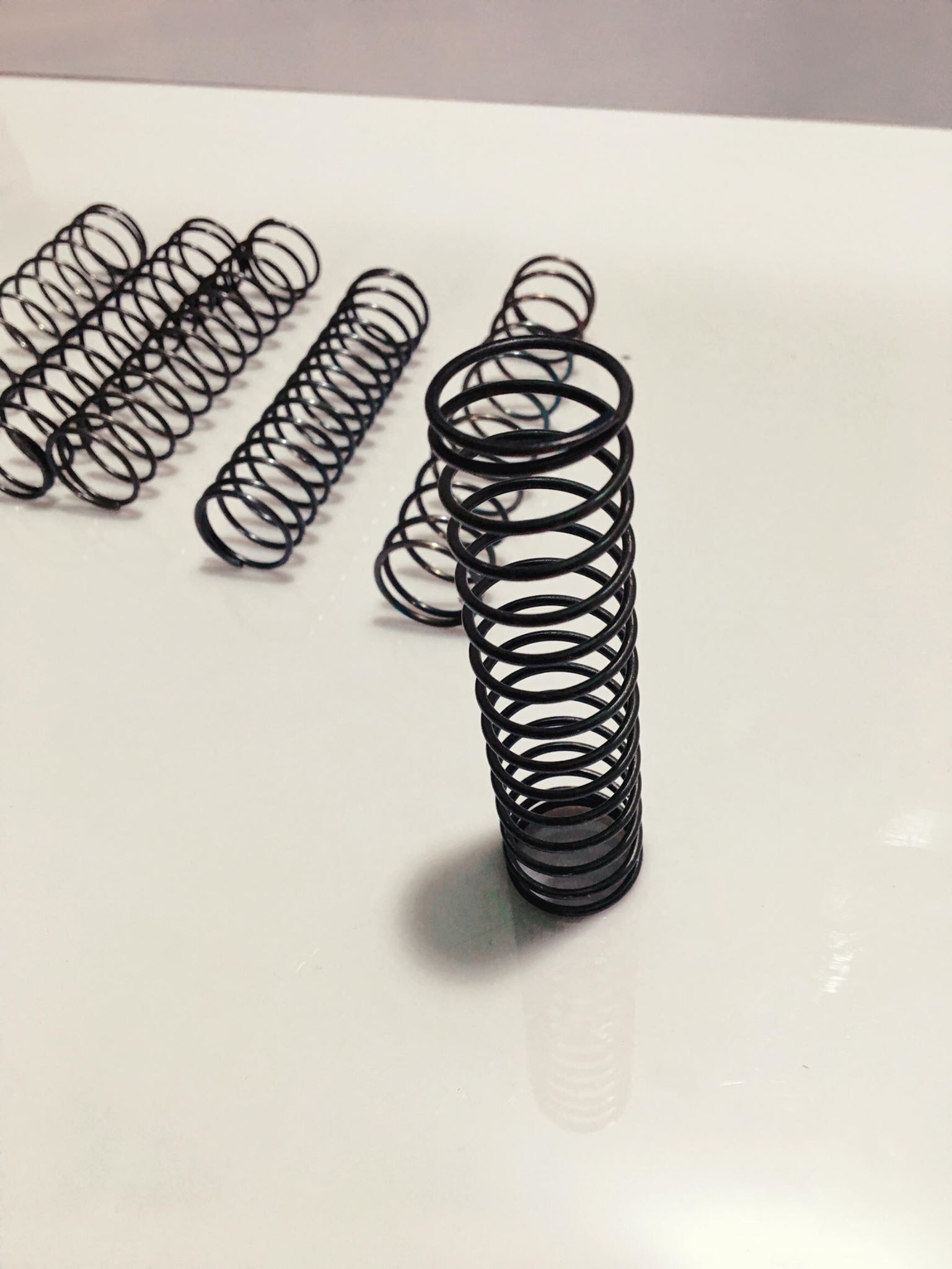 Lò Xo Bằng Thép Dành Cho CD - Kích Thước Sợi 1.8mm - Đường Kính Ngoài 24.5mm - Chiều Dài 120mm