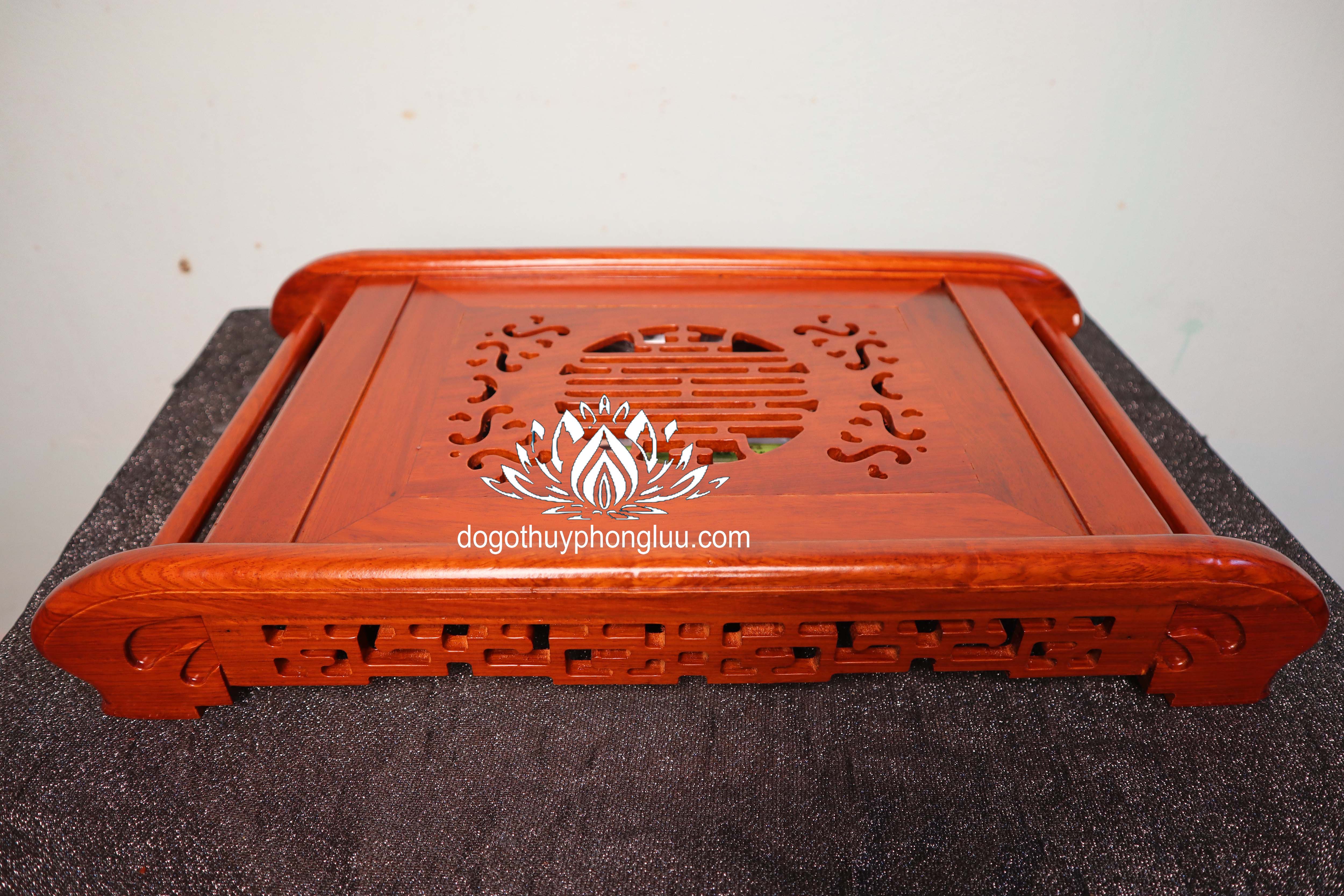 Khay trà chân cuốn,khay trà cuộn thư lọng thủng gỗ hương cao 8cm 2 cỡ khay