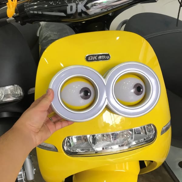 Đèn Minion lắp xe gogo