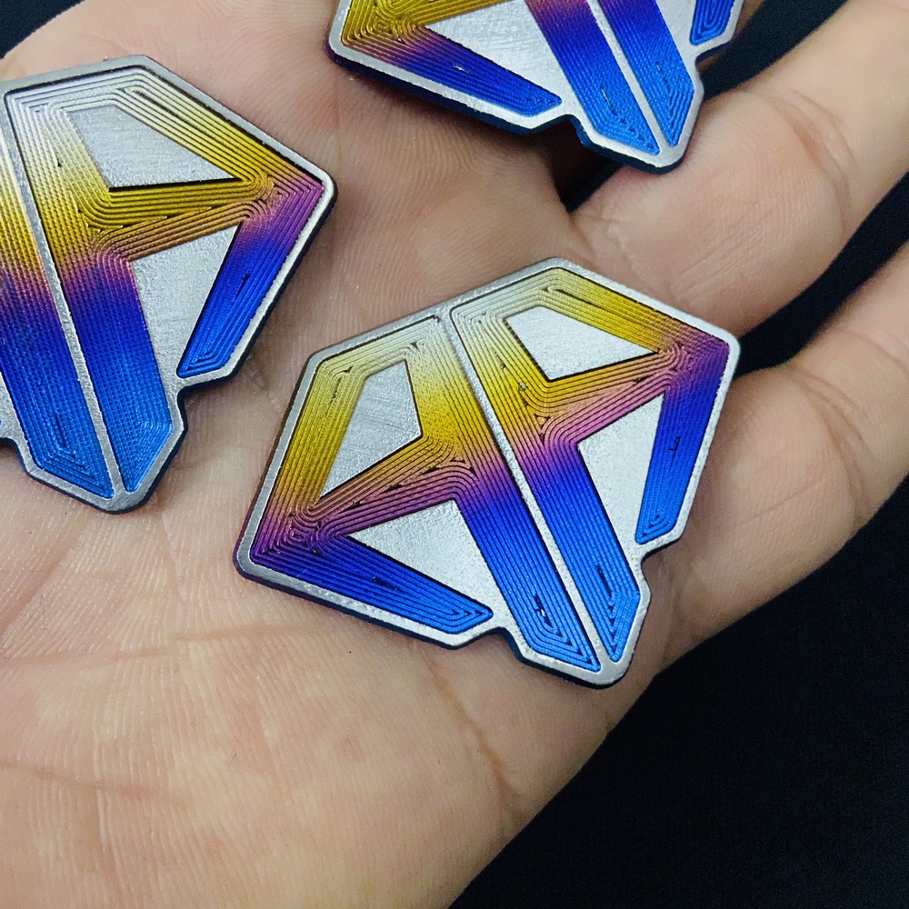 [HÀNG AIRBLADE] TEM TITAN LOGO AIRBLADE,HUY HIỆU AIRBLADE XI BÓNG CAO CẤP KEO 3M SIÊU DÍNH (1 TEM)