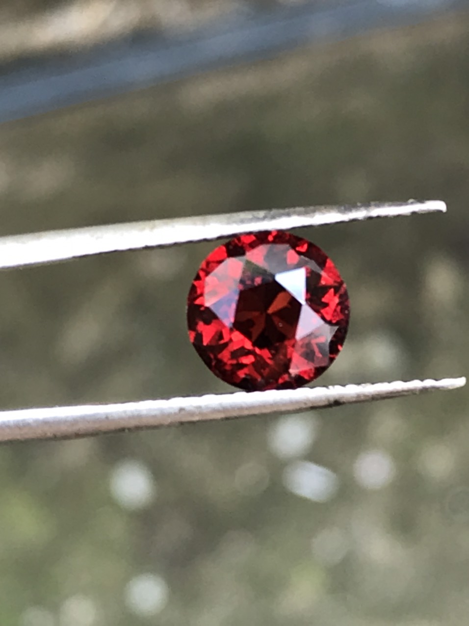[HCM] Đá garnet tự nhiên (kt 8 mm)