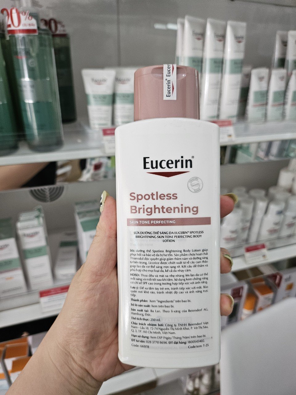 Eucerin Spotless Brightening Body Lotion Spf7 250ml