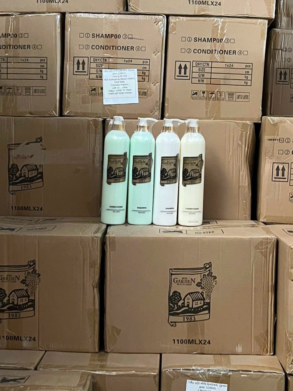 DẦU GỘI XẢ GARDEN 1100ML