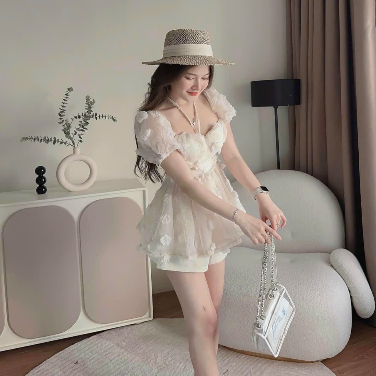 Set bộ siêu HOT áo voan ren cúp ngực xòe mix quần đùi thoải mái, Set thời trang quần đùi mix áo ngắn tay cúp ngực phối voan ren phong cách, Set bộ hottrend áo voan ren ngắn tay cúp ngực mix quần ngắn xinh xắn DX