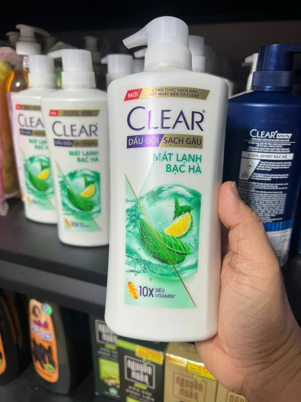 [HCM]Dầu gội sạch gàu Clear mát lạnh bạc hà 630ML