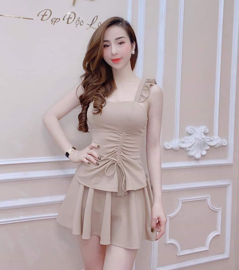 Set bộ áo tay bèo rút dây kèm chân váy