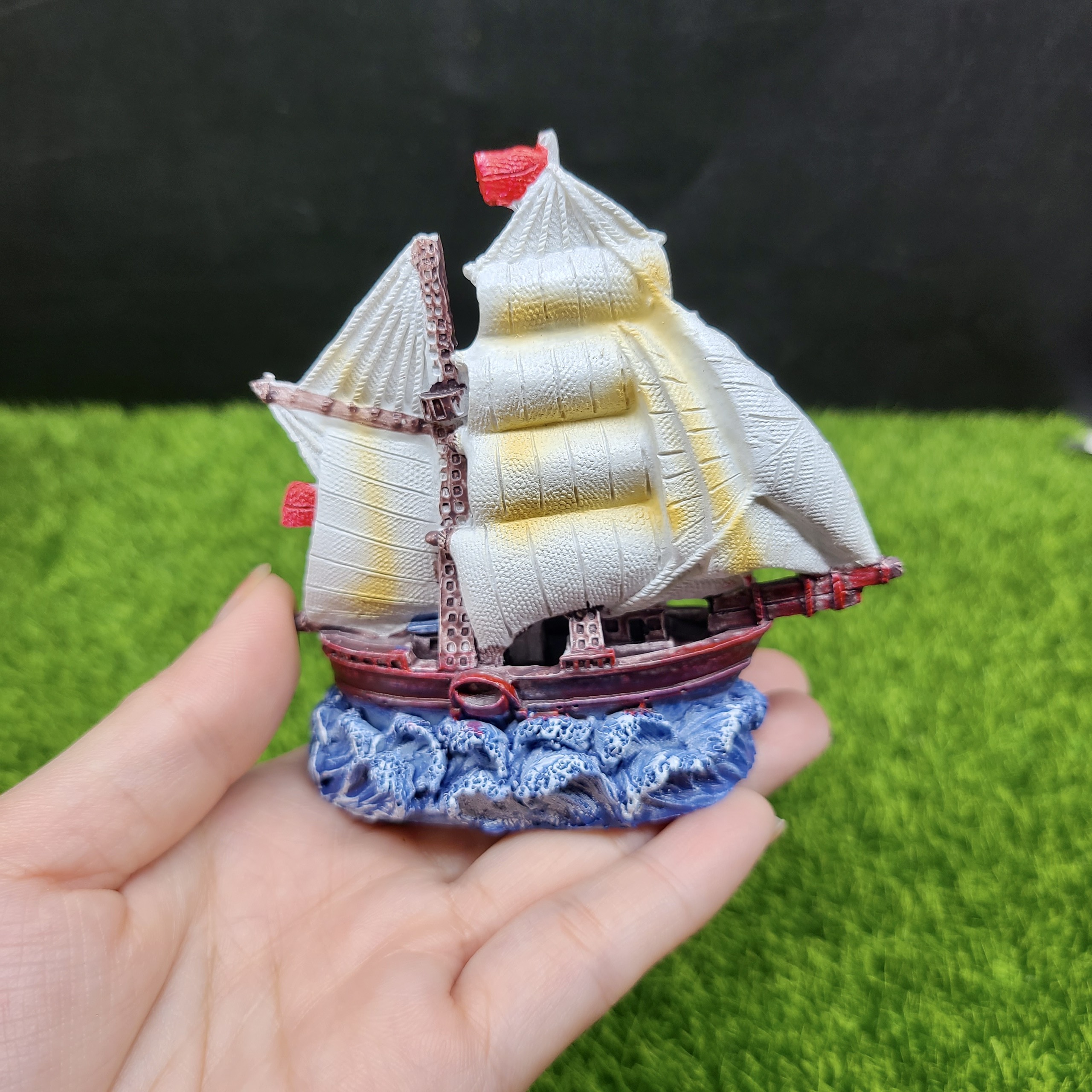 Tàu thuyền đánh cá bám rong rêu Mini - Trang trí bể cá tiểu cảnh