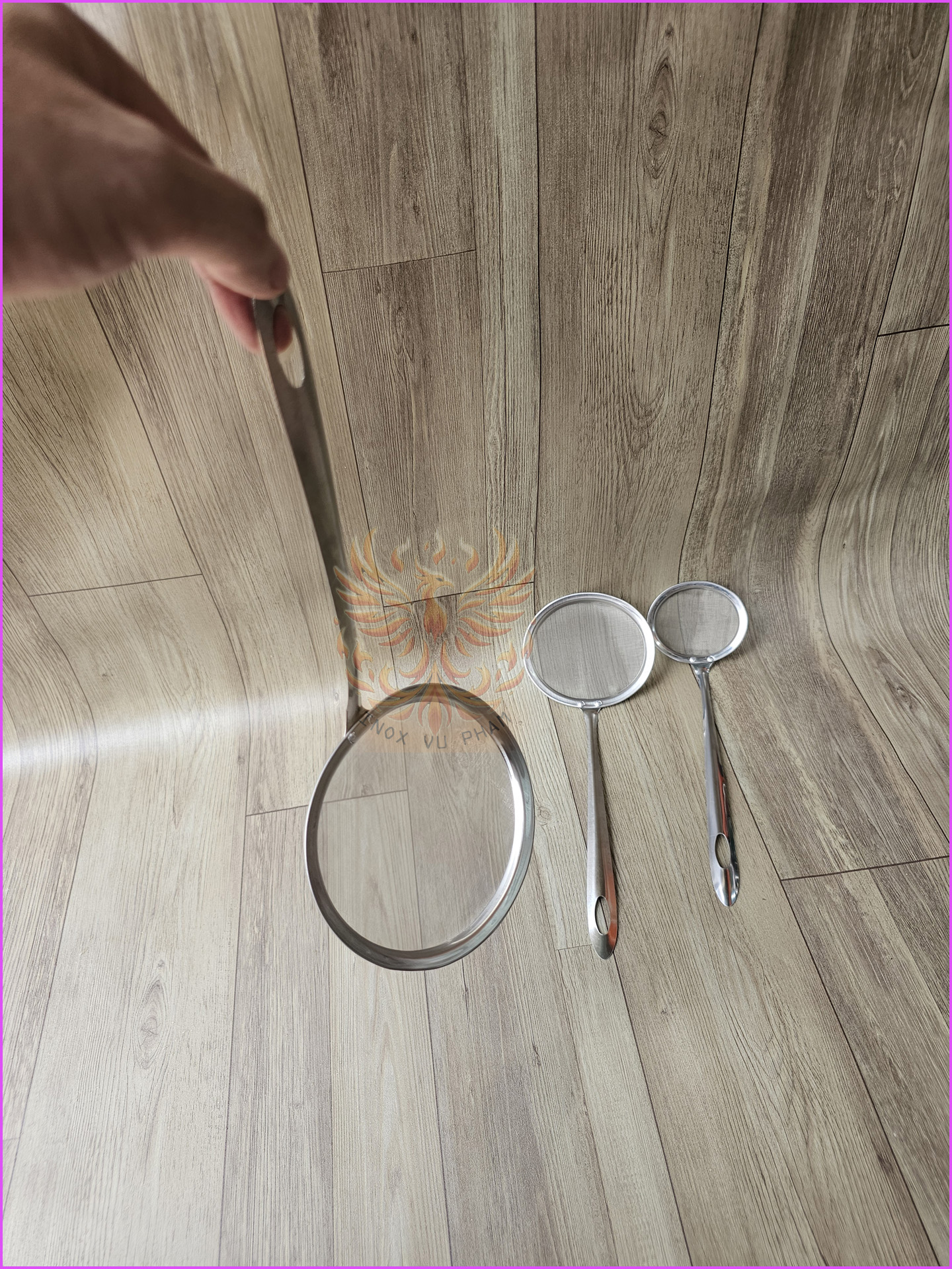 Vá vớt bọt / hớt bọt inox dạng lưới khít , mịn (Ảnh shop tự chụp)