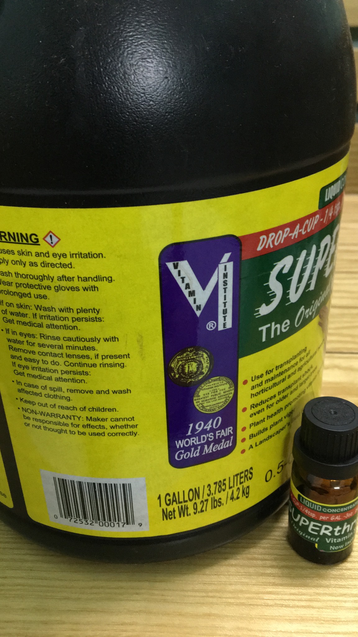 Sản phẩm tăng trưởng cây trồng superthrive