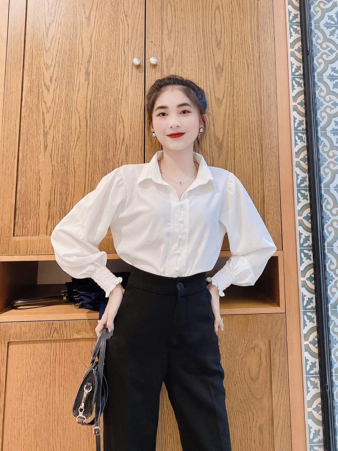 ÁO SƠ MI KHUY NGỌC