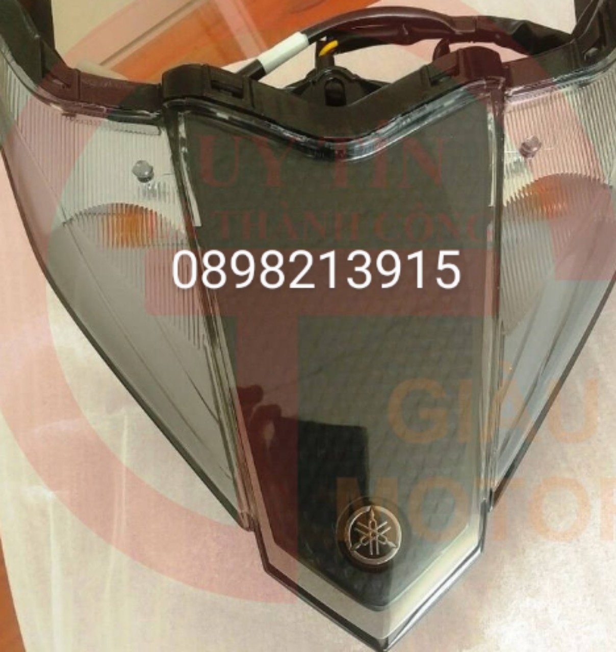 YAMAHA - ĐÈN HẬU (ĐÈN LÁI) EXCITER 2011 YAMAHA
