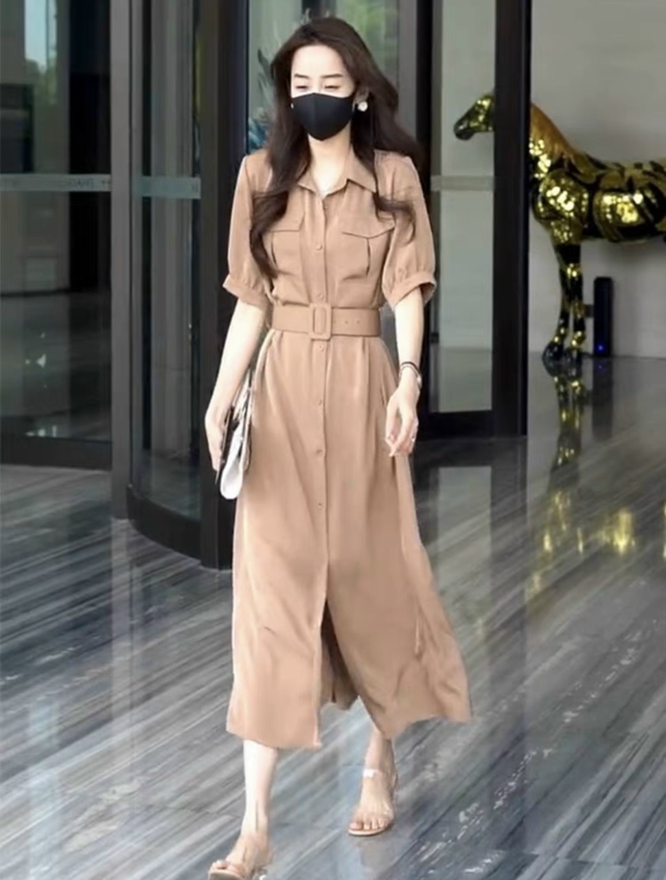 Đầm kem túi hộp kèm belt