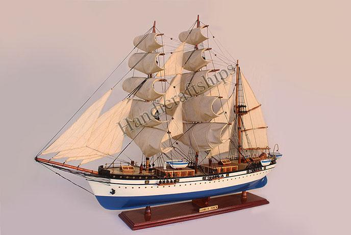 Thuyền buồm trang trí Tết (Gorch Fock - Thân 60cm)