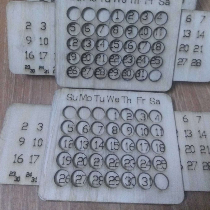 lịch gỗ vạn niên