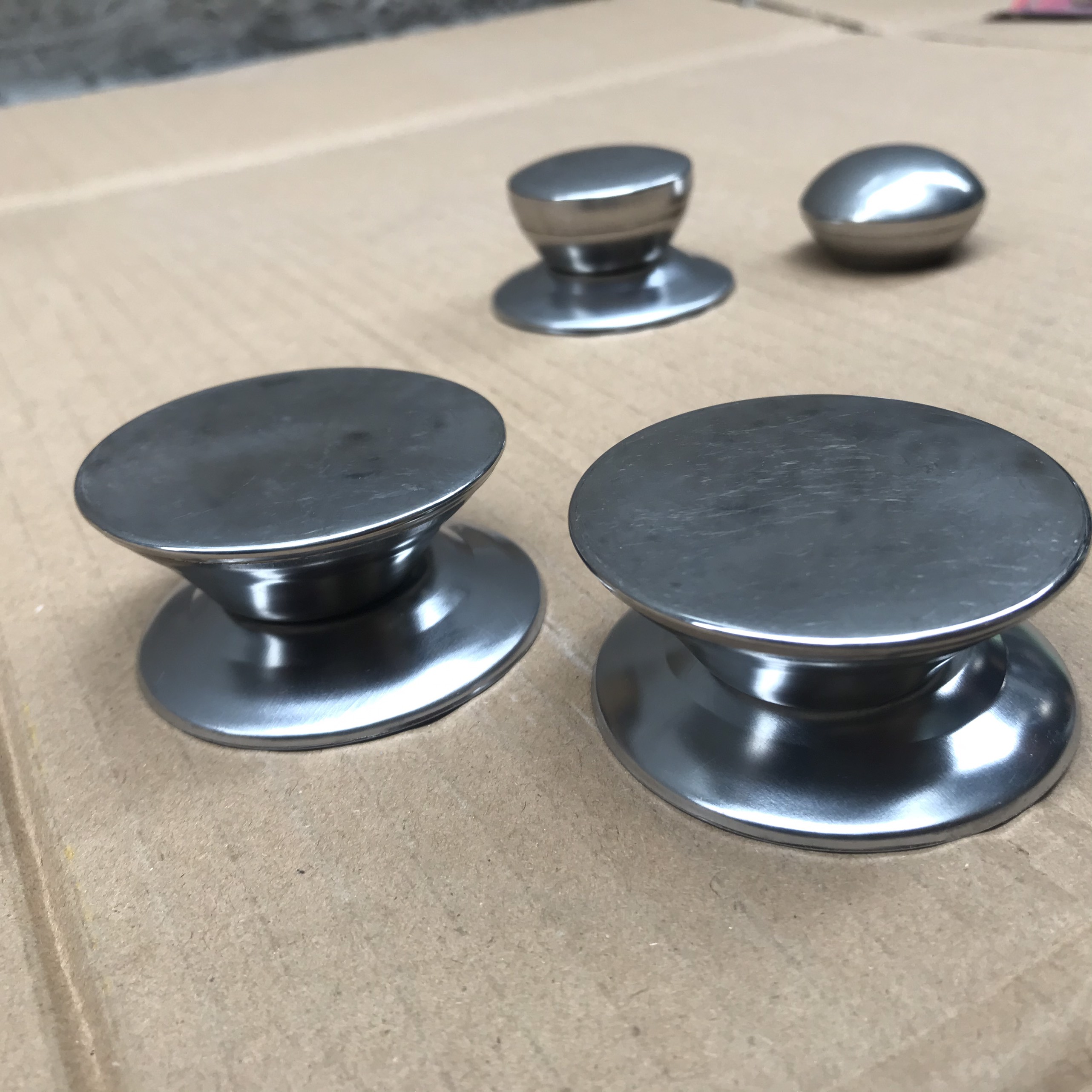 Núm thay thế vung nồi , xoong, chảo