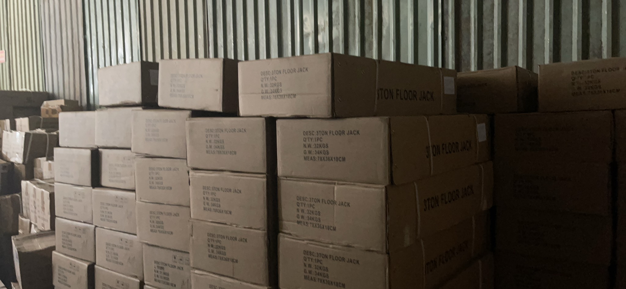Kích con đội cá sấu 3 tấn nặng 34 kg