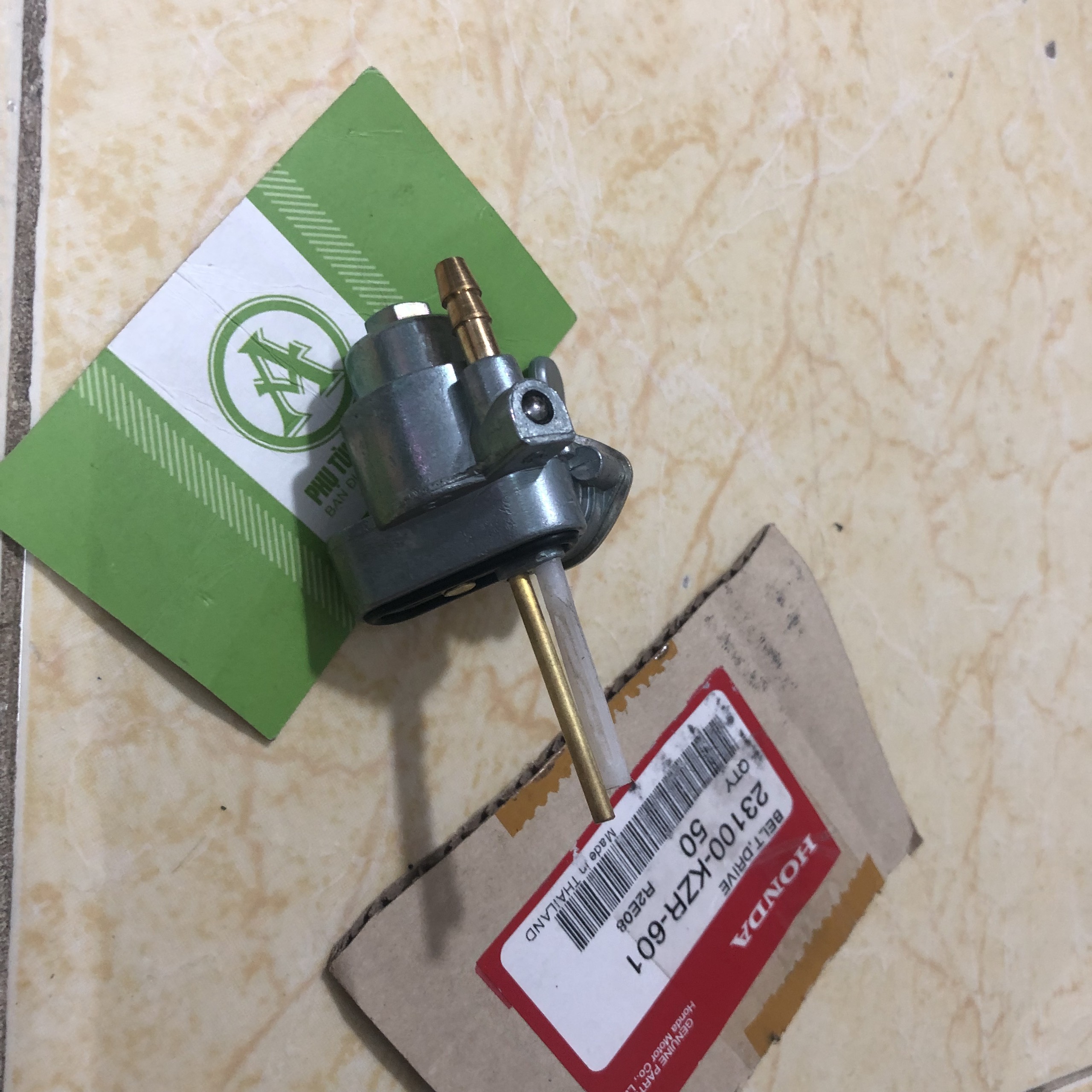 KHOÁ XĂNG XE 67 LOẠI 1