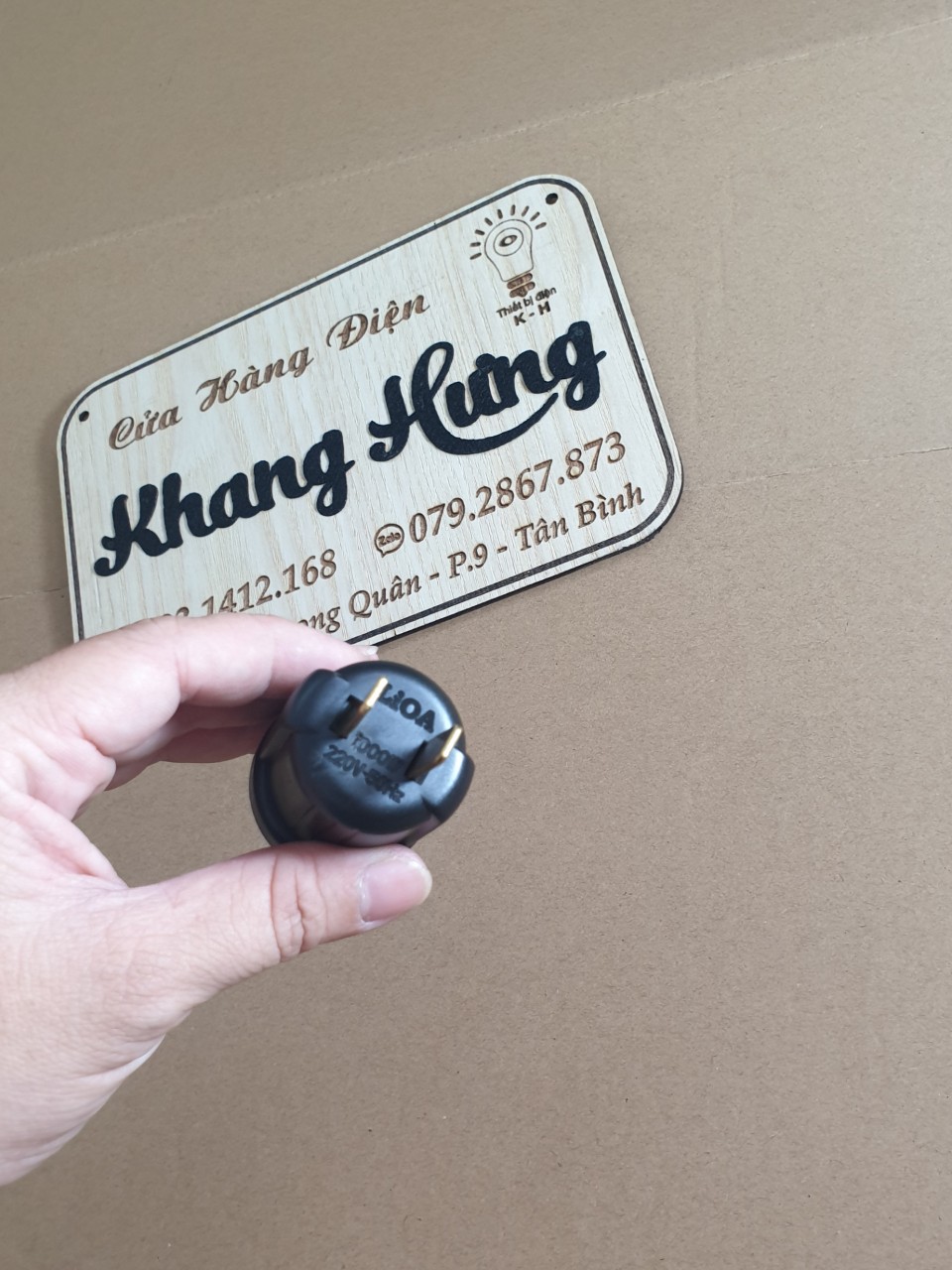 Đui đèn liền phích cắm LiOA đui xoáy E27 - DDCP