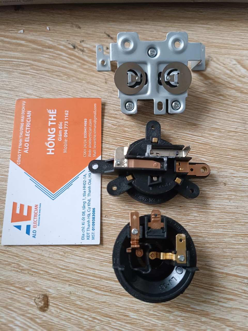 Công tắc quai ấm siêu tốc Lock&lock EJK418SLV