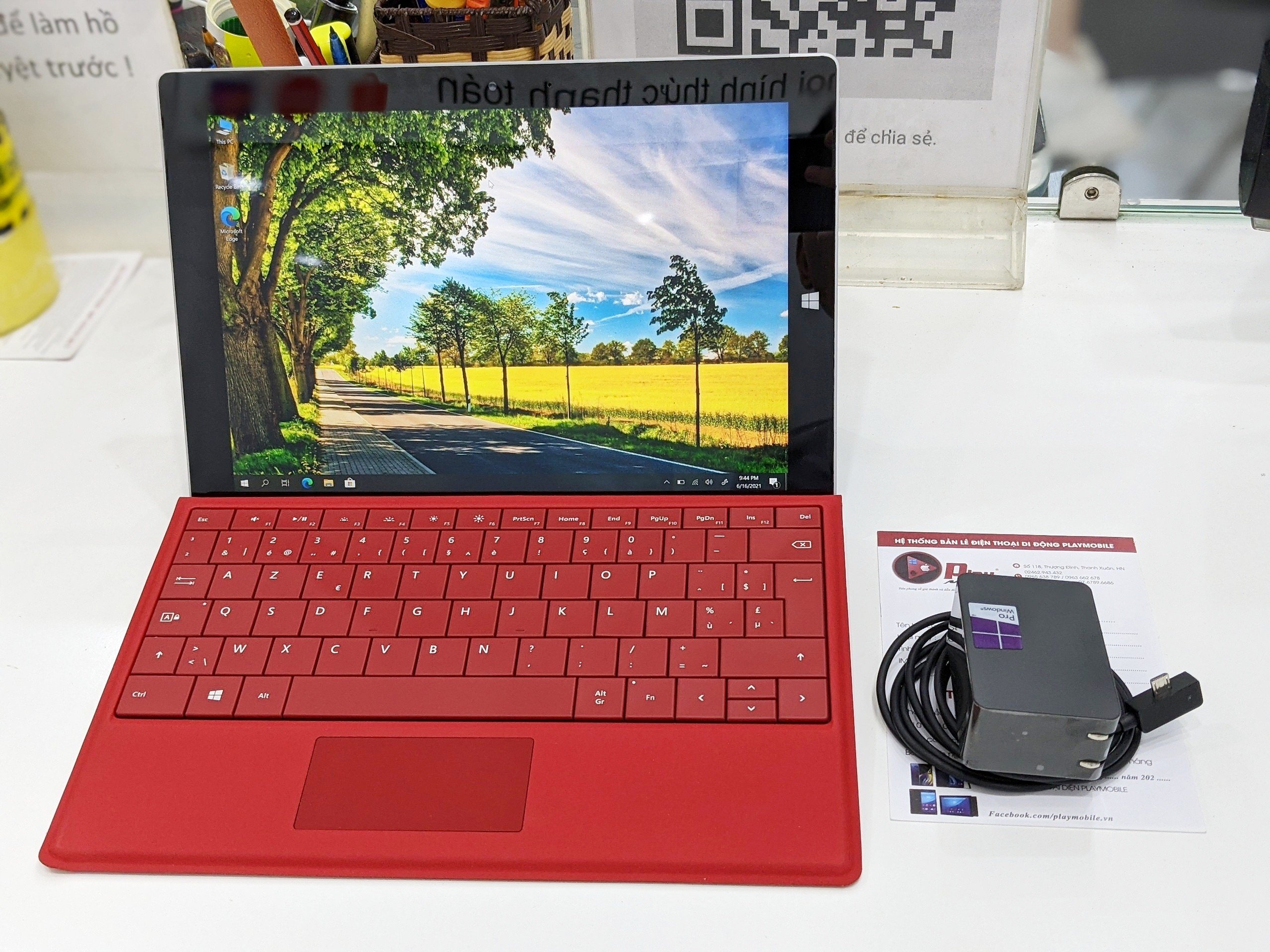Máy tính bảng Microsoft Surface 3 | Ram 4/128gb Windows 10 Pro | Kèm bàn phím Type Cover chính hãng