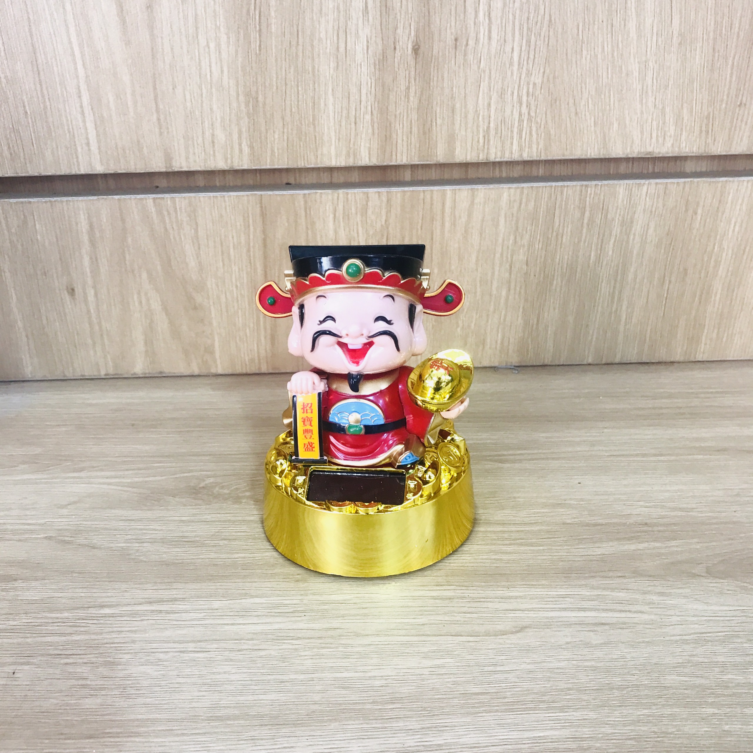 Thần tài để bàn có pin 15cm