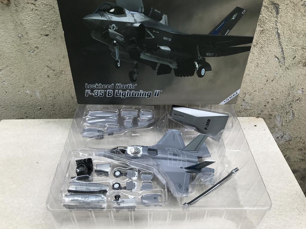 [HCM]Mô hình Máy bay F- 35C Lightning II 1:72