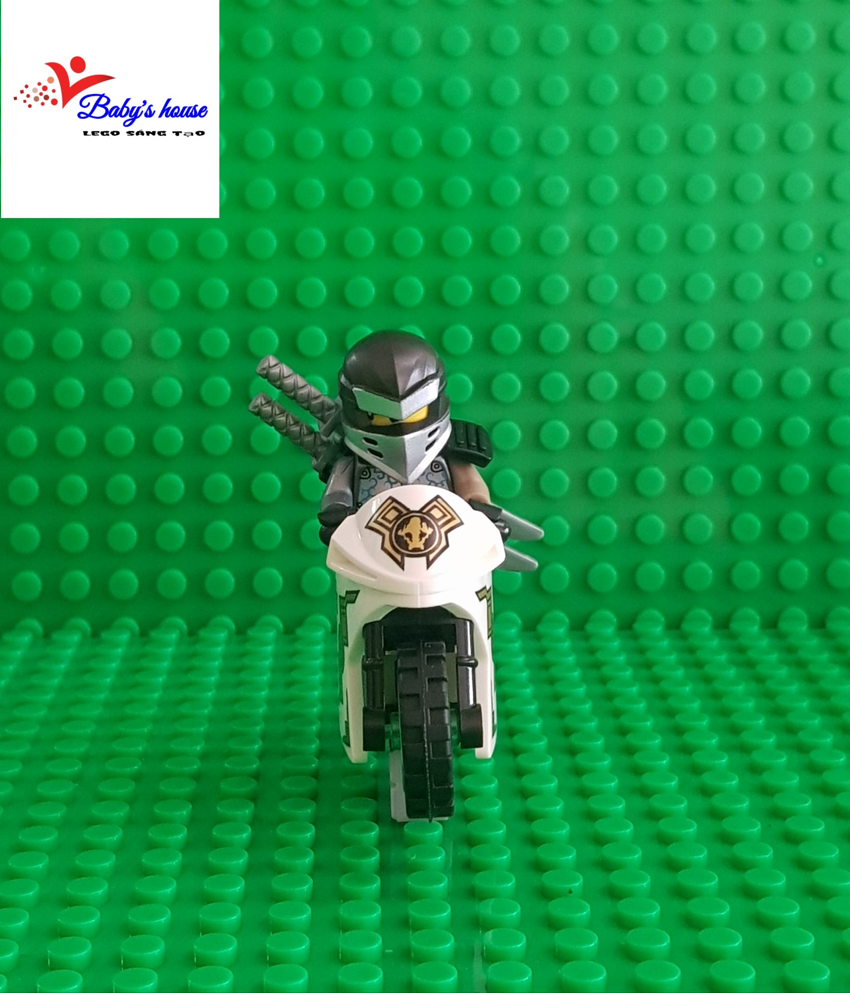 Minifugires nhân vật ninja kèm xe đua